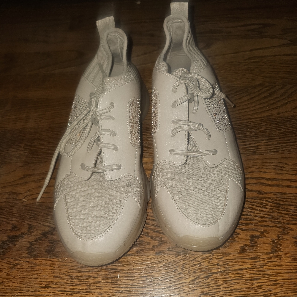 Tan madden nyc sneakers size 8